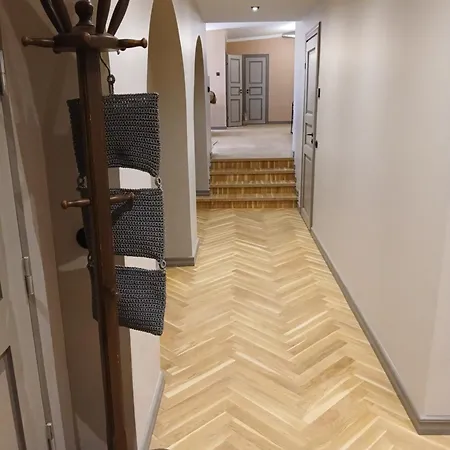 Vanalinna Sisehoovi Turvalised Korterid